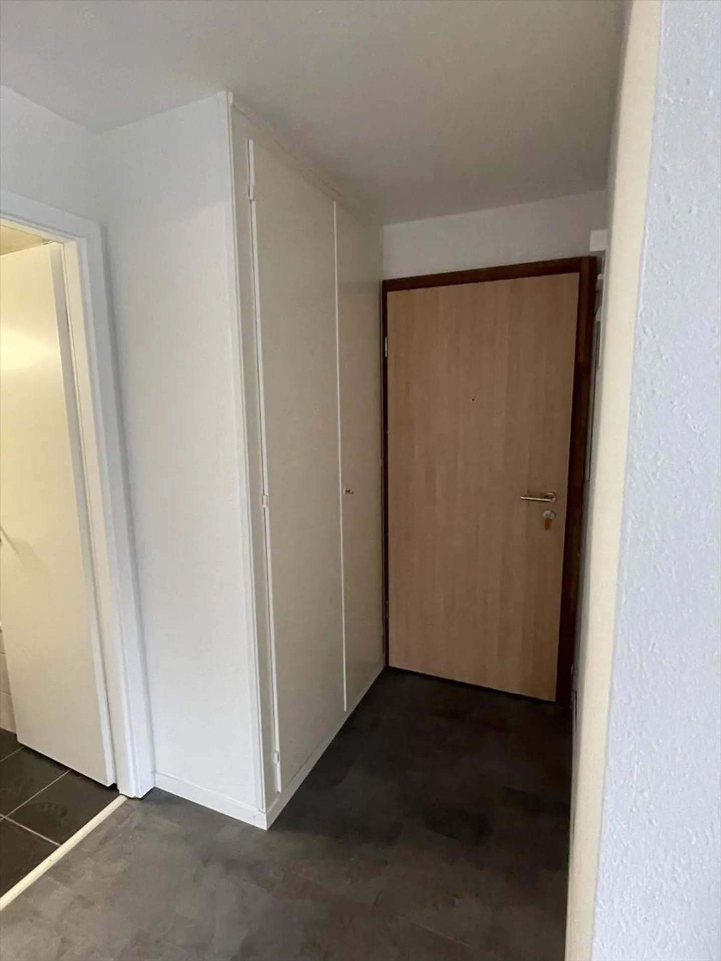 SCHÖNE KOMFORTABLE WOHNUNG MIT BALKON - Foto 6 von 8