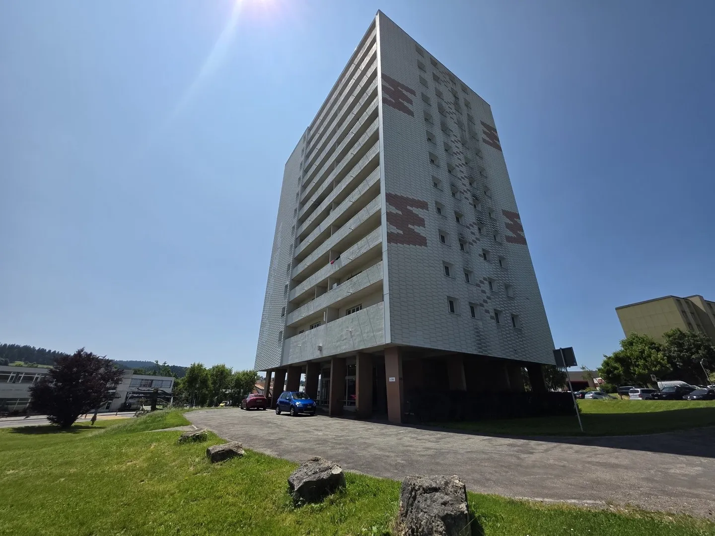 SCHÖNE KOMFORTABLE WOHNUNG MIT BALKON - Foto 7 von 8