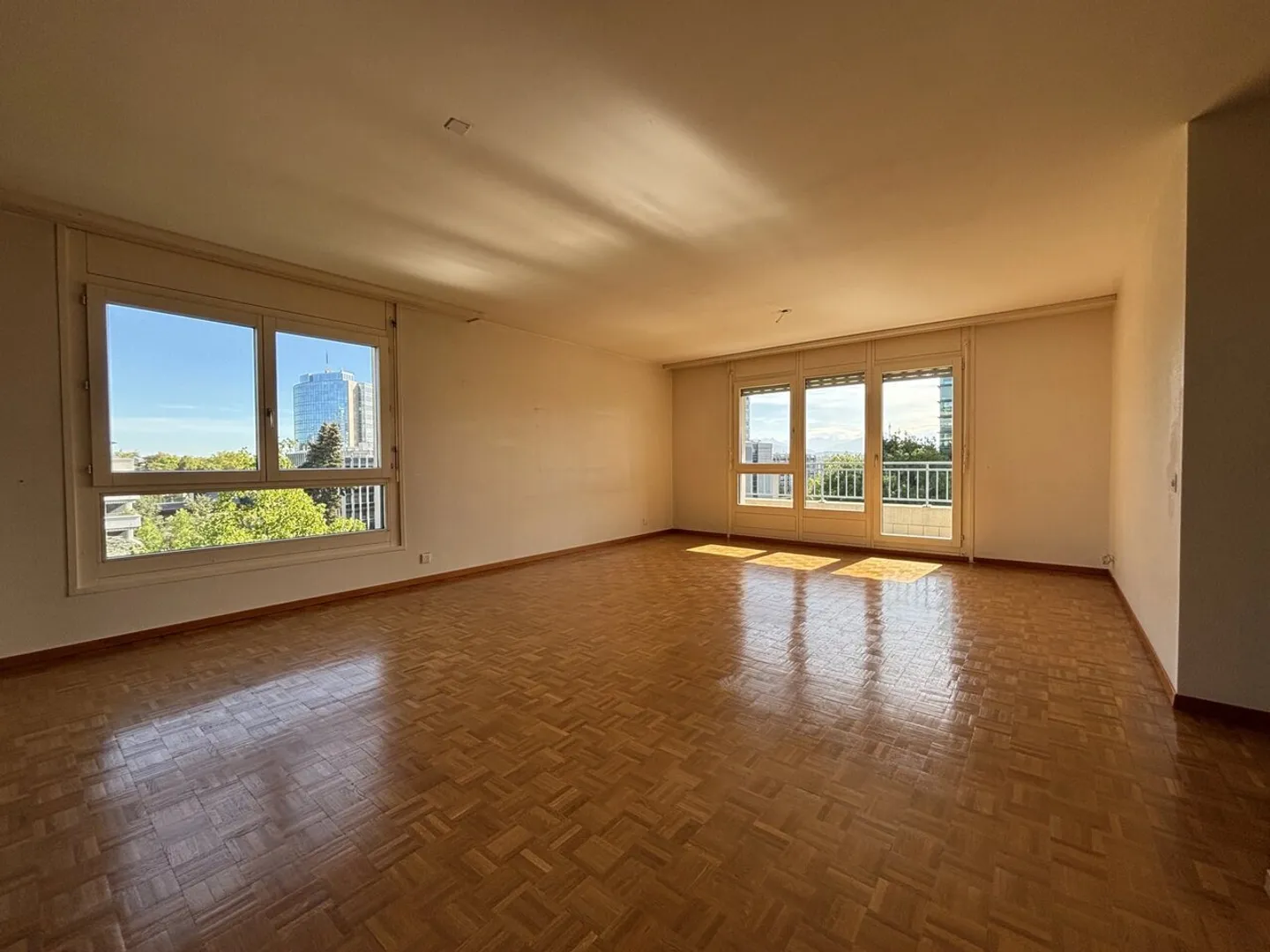 Beautiful apartment with unobstructed view close to international organizations - Photo 1 of 11