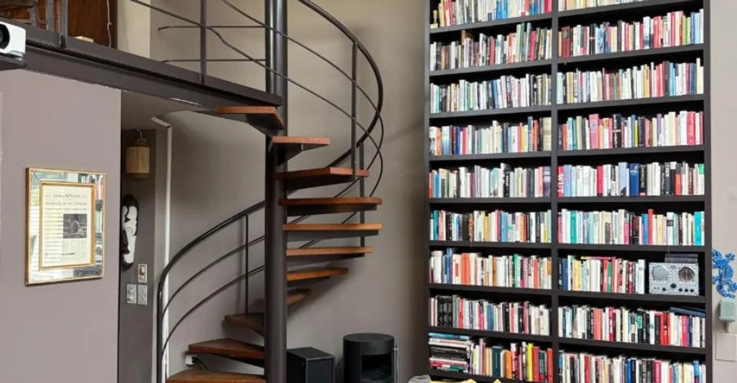 Architectural Loft on Gold Coast - Photo 6 of 12