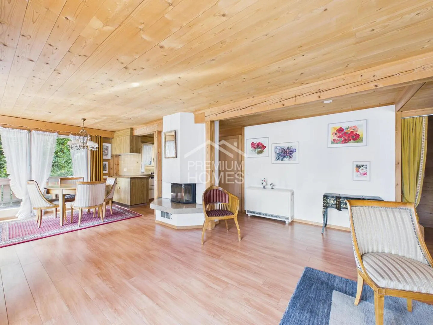 Un chalet, deux unités, de nombreuses possibilités - Votre chance ! - Photo 3 sur 13