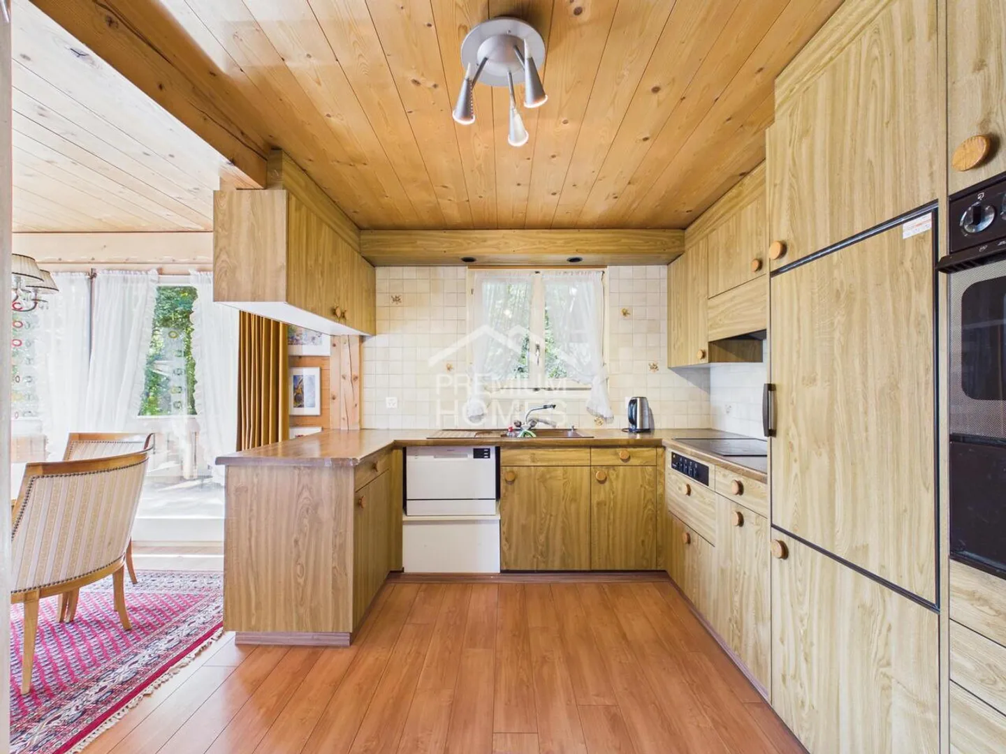 Un chalet, deux unités, de nombreuses possibilités - Votre chance ! - Photo 5 sur 13