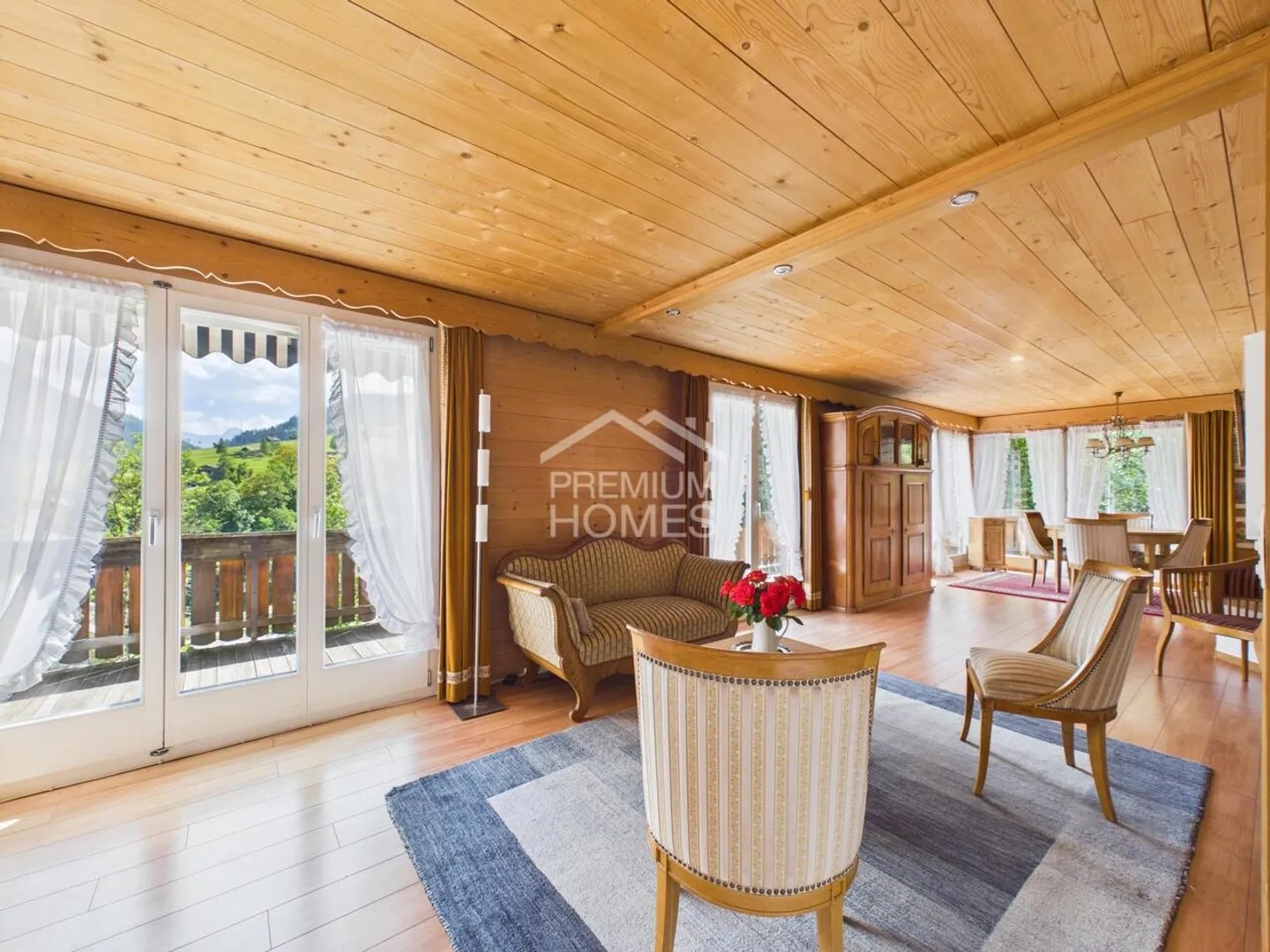 Un chalet, deux unités, de nombreuses possibilités - Votre chance ! - Photo 2 sur 13