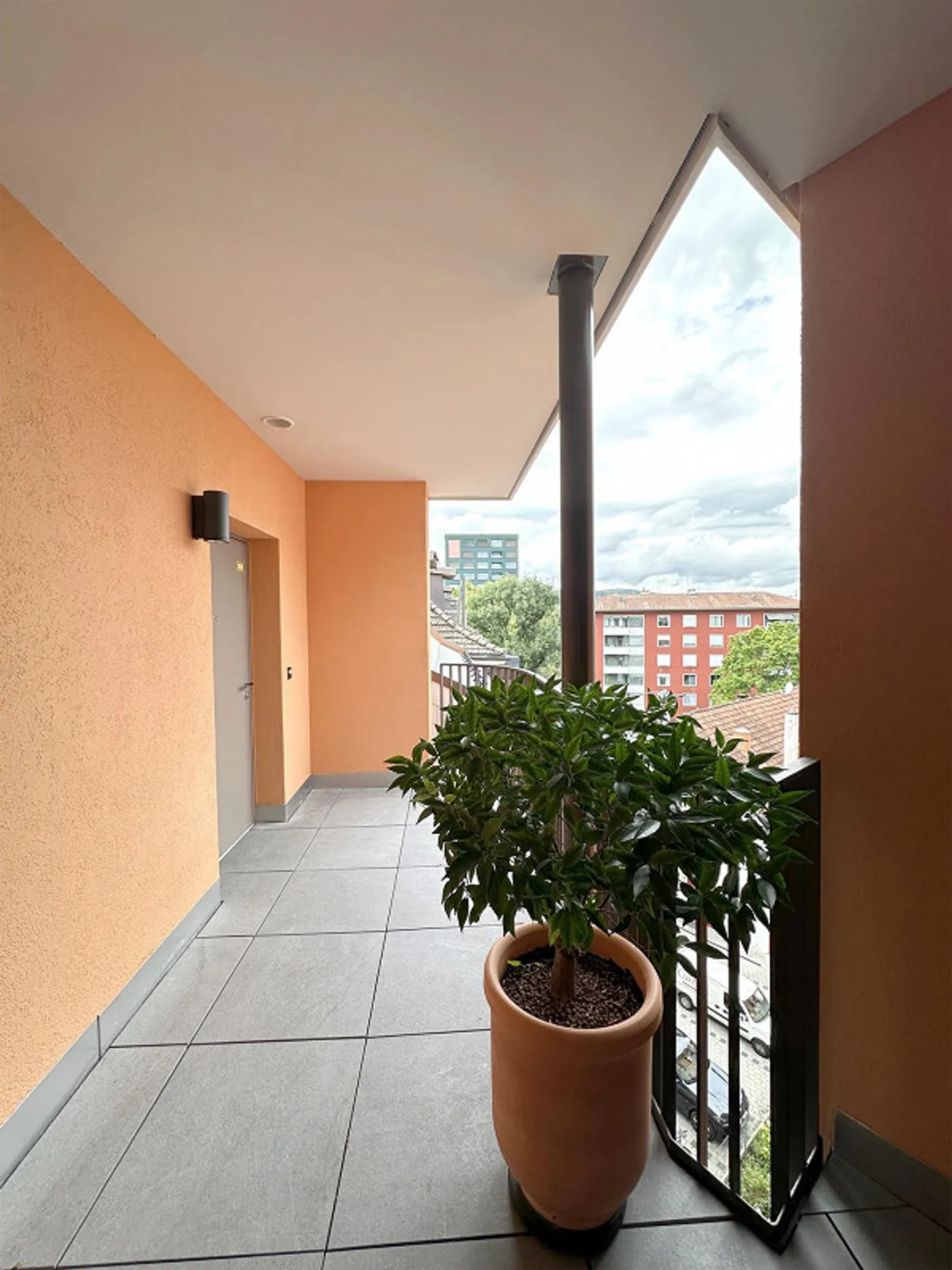 Modernes 3.5-Zimmer Apartment - Foto 1 von 12