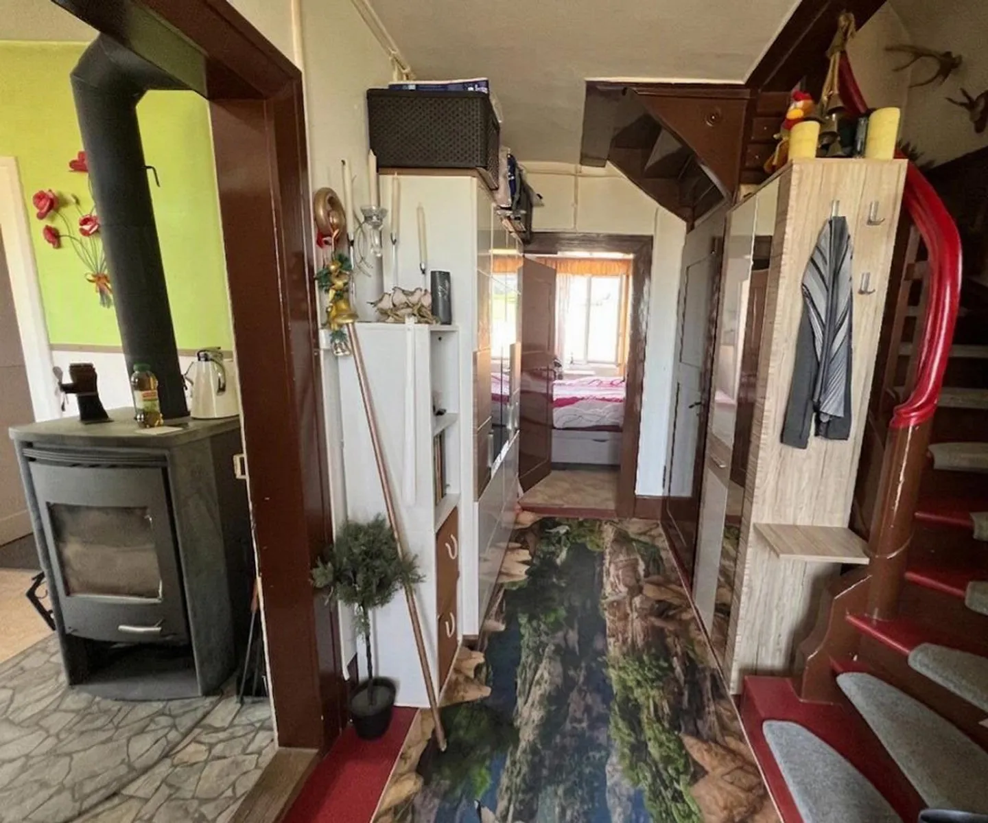 Ancienne maison de garde-barrière avec beaucoup de potentiel à Löhningen - Photo 9 sur 17