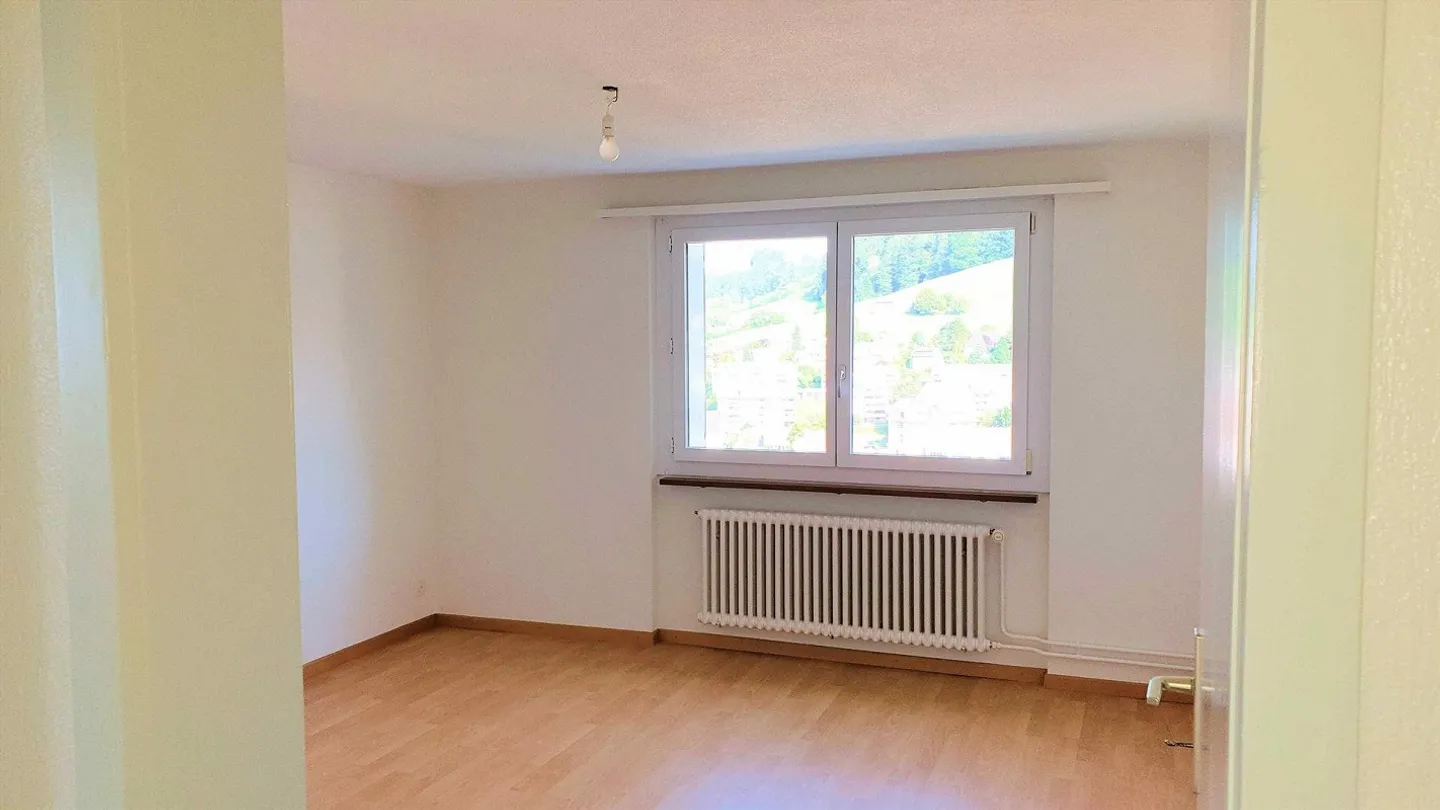 Appartement 4 pièces, directement à la zone verte - Photo 12 sur 16