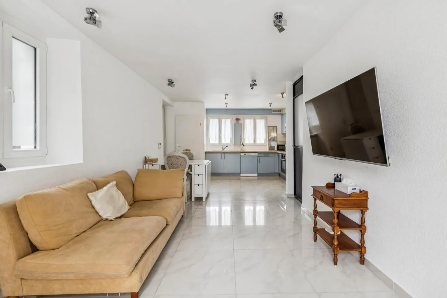 Detached house with garden and independent apartment in Vernier - Photo 2 of 7