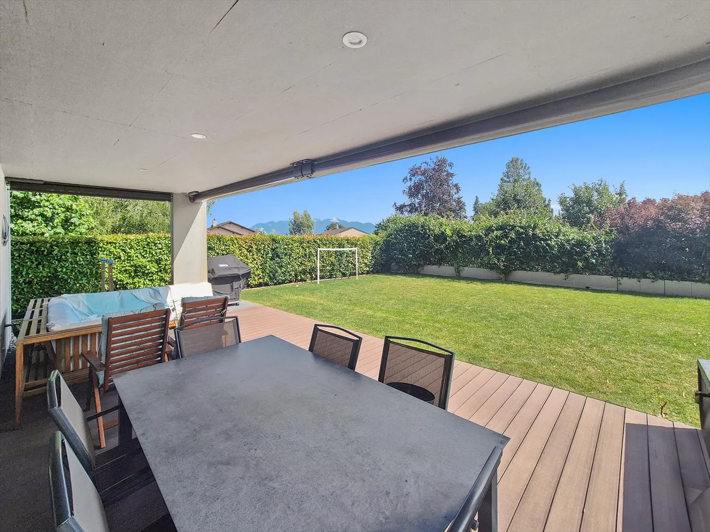 Appartamento di alto standard con giardino - Foto 1 di 6