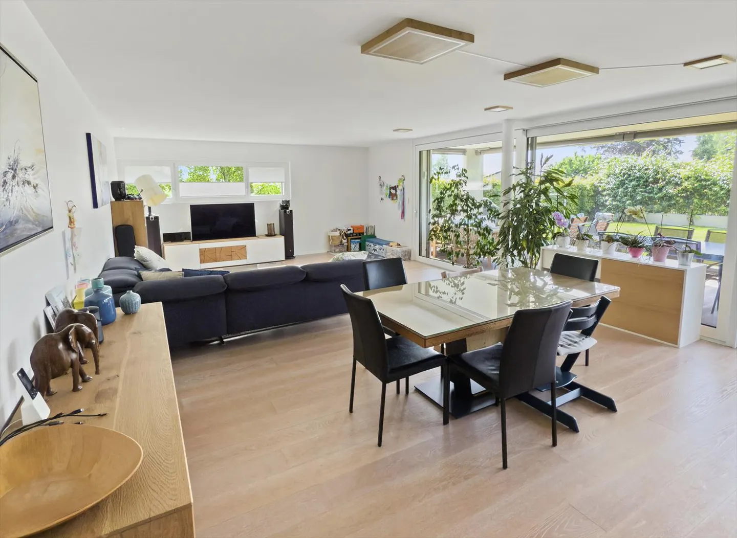 Appartamento di alto standard con giardino - Foto 3 di 6