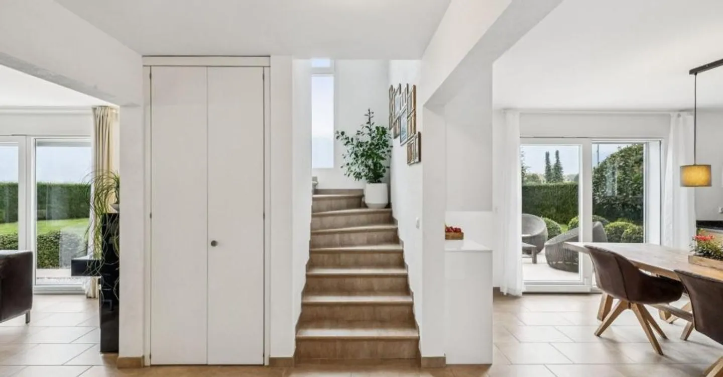 Magnificent individual villa, breathtaking view of the Dents-du-Midi - Photo 8 of 13