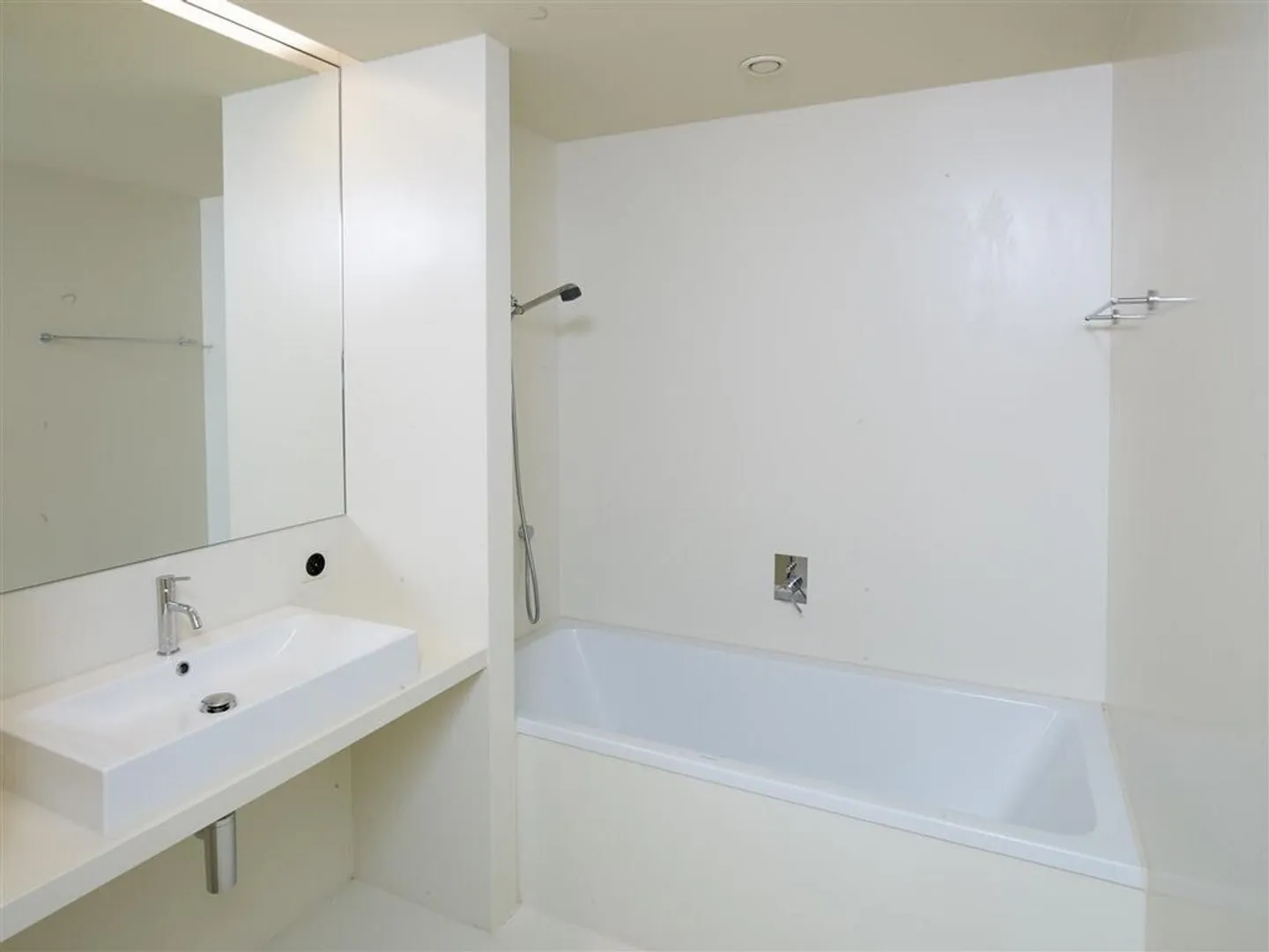 Dream apartment in idyllic surroundings! - Photo 6 of 8