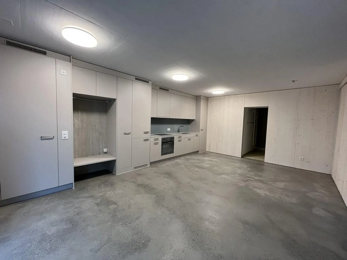 Vie moderne dans la ville de Berne - Photo 2 sur 5