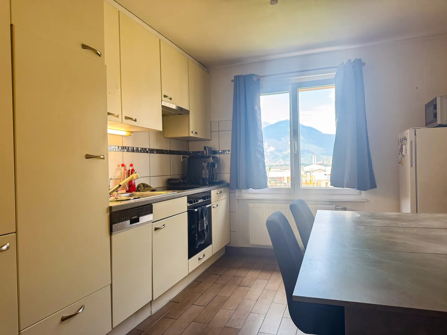Appartement en attique 3.5 pièces lumineux à Monthey - Photo 4 sur 12