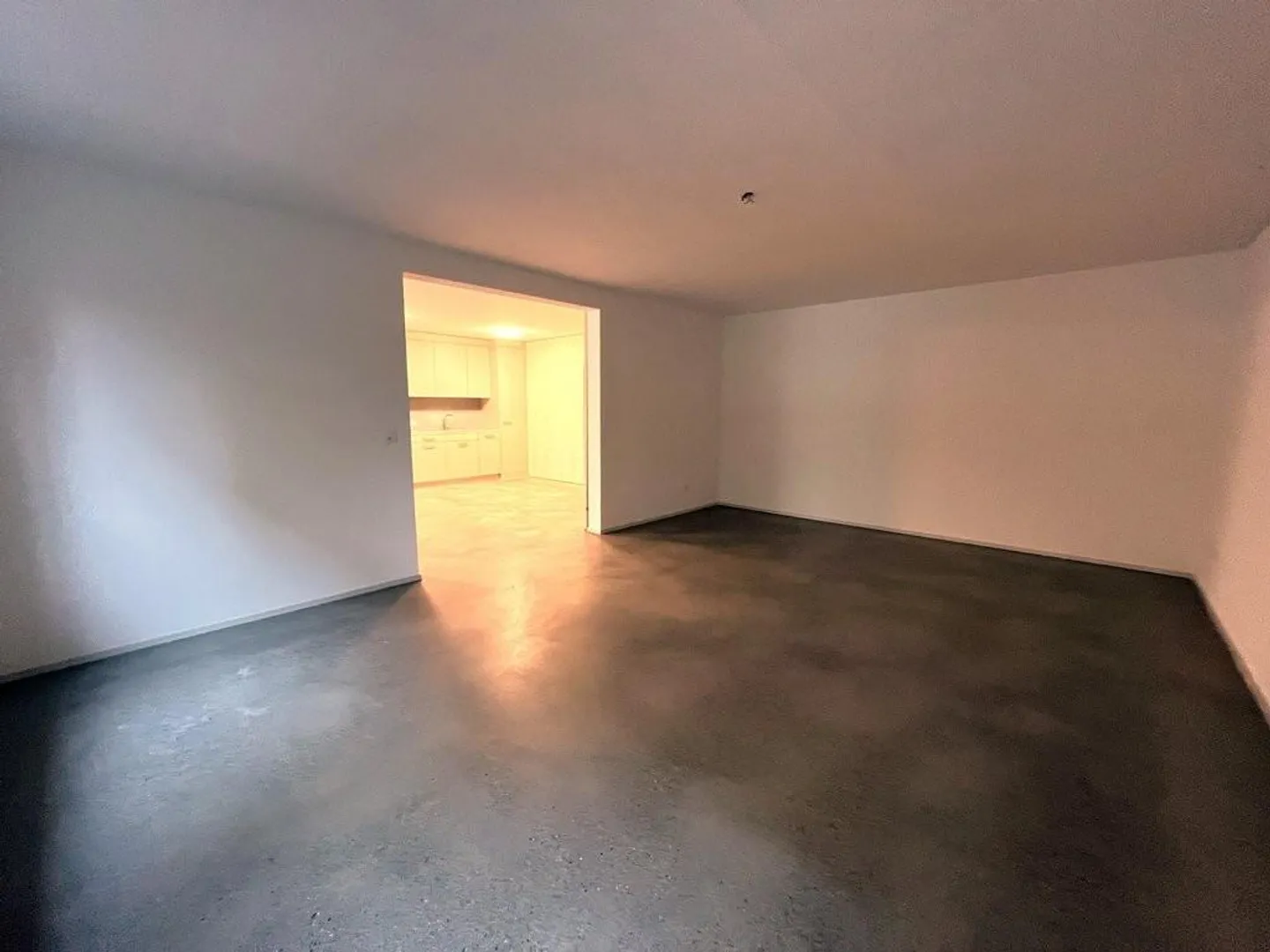 Vie moderne dans la ville de Berne - Photo 3 sur 5