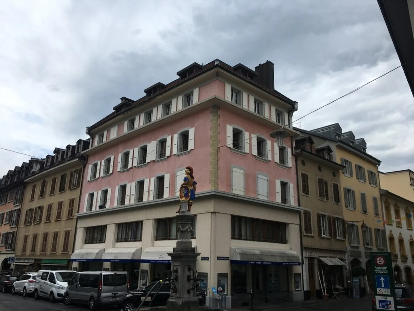 To seize! Spacious accommodation in Vevey! - Photo 1 of 9