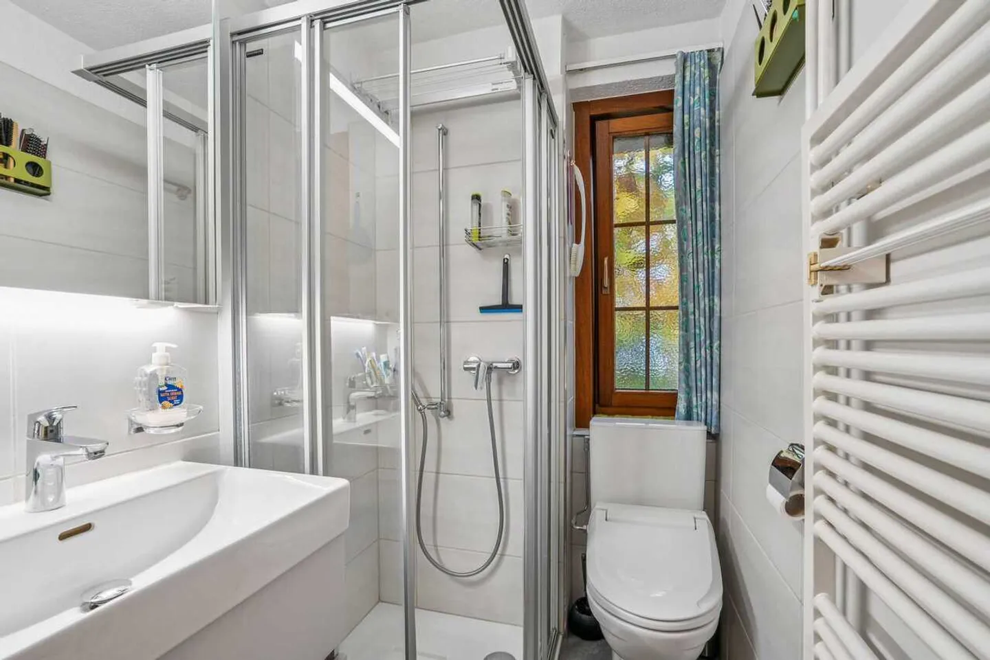 Maison individuelle élégante avec une ambiance agréable et un jardin bien entretenu - Photo 8 sur 13