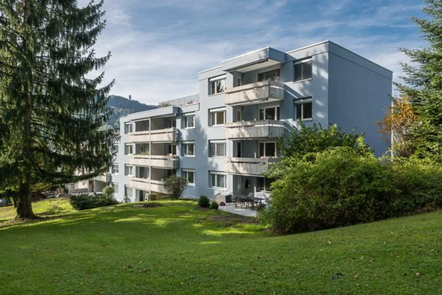 Geräumige moderne Wohnung - Foto 1 von 8