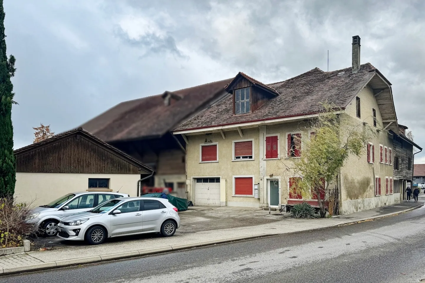 Dorfvermietungsgebäude zur Umwandlung - Foto 1 von 3