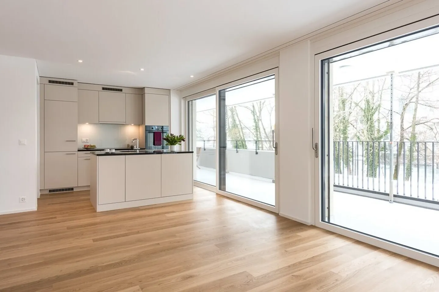 Quartier résidentiel calme avec une haute qualité de vie - Photo 4 sur 9