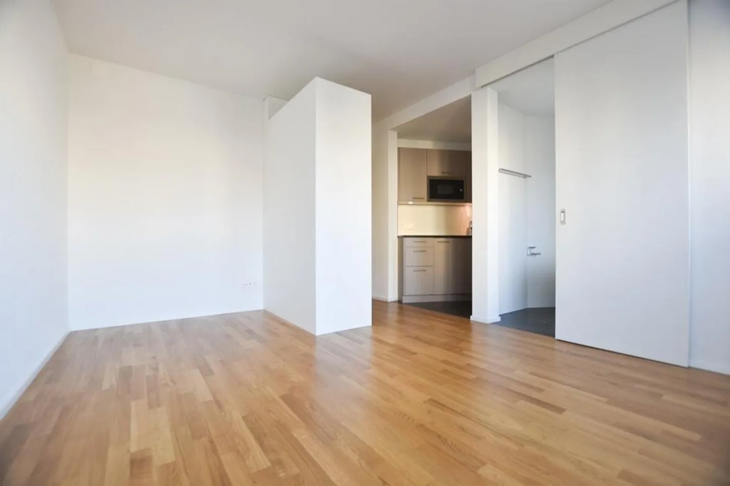 Modernes Studio in der Stadt - Photo 1 sur 7