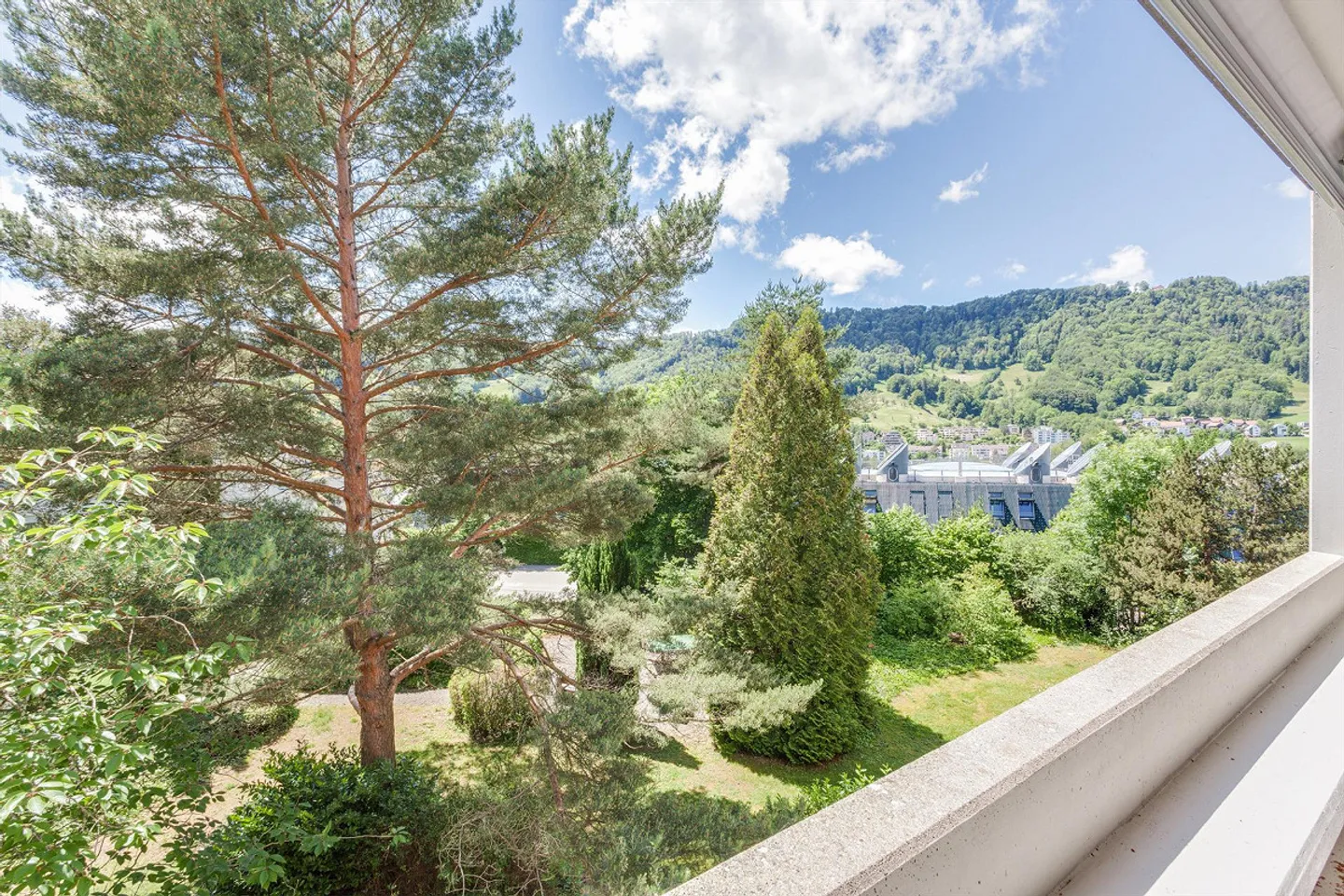 Geräumige moderne Wohnung - Foto 8 von 8