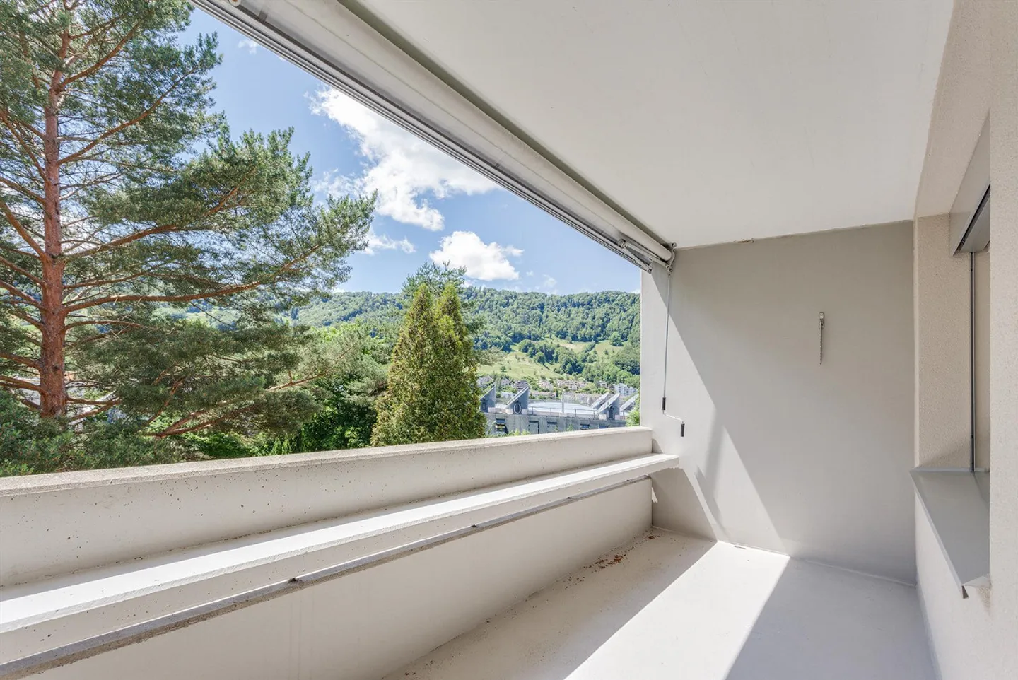 Geräumige moderne Wohnung - Foto 7 von 8