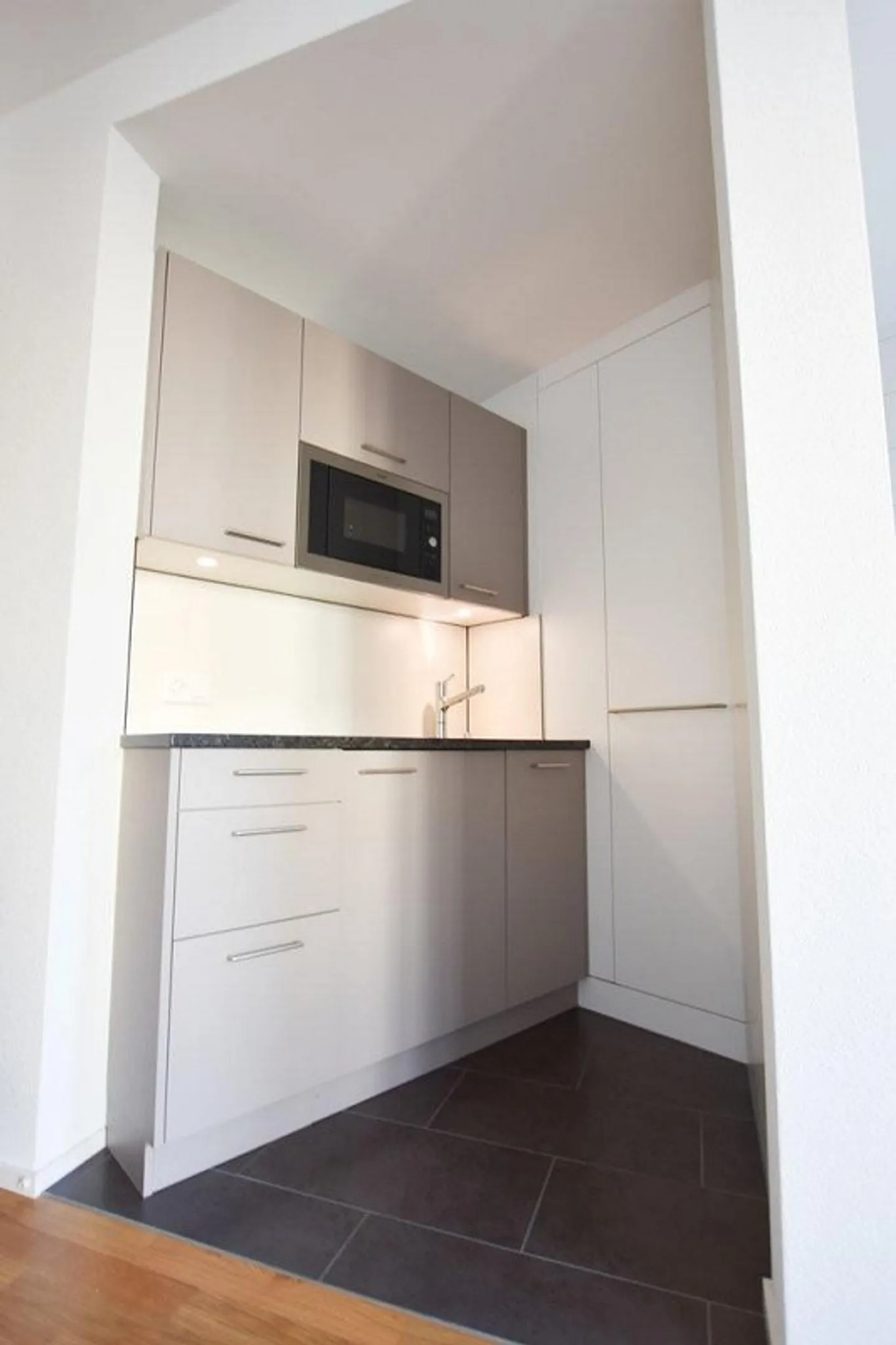 Modernes Studio in der Stadt - Photo 4 sur 7