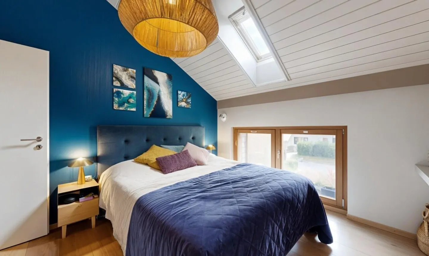 Beautiful 3.5 room renovated apartment in Soral, charm and comfort combined - Photo 8 of 11