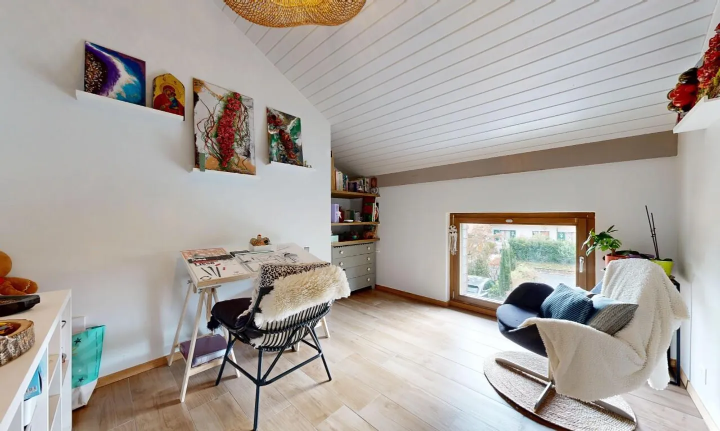 Beautiful 3.5 room renovated apartment in Soral, charm and comfort combined - Photo 9 of 11