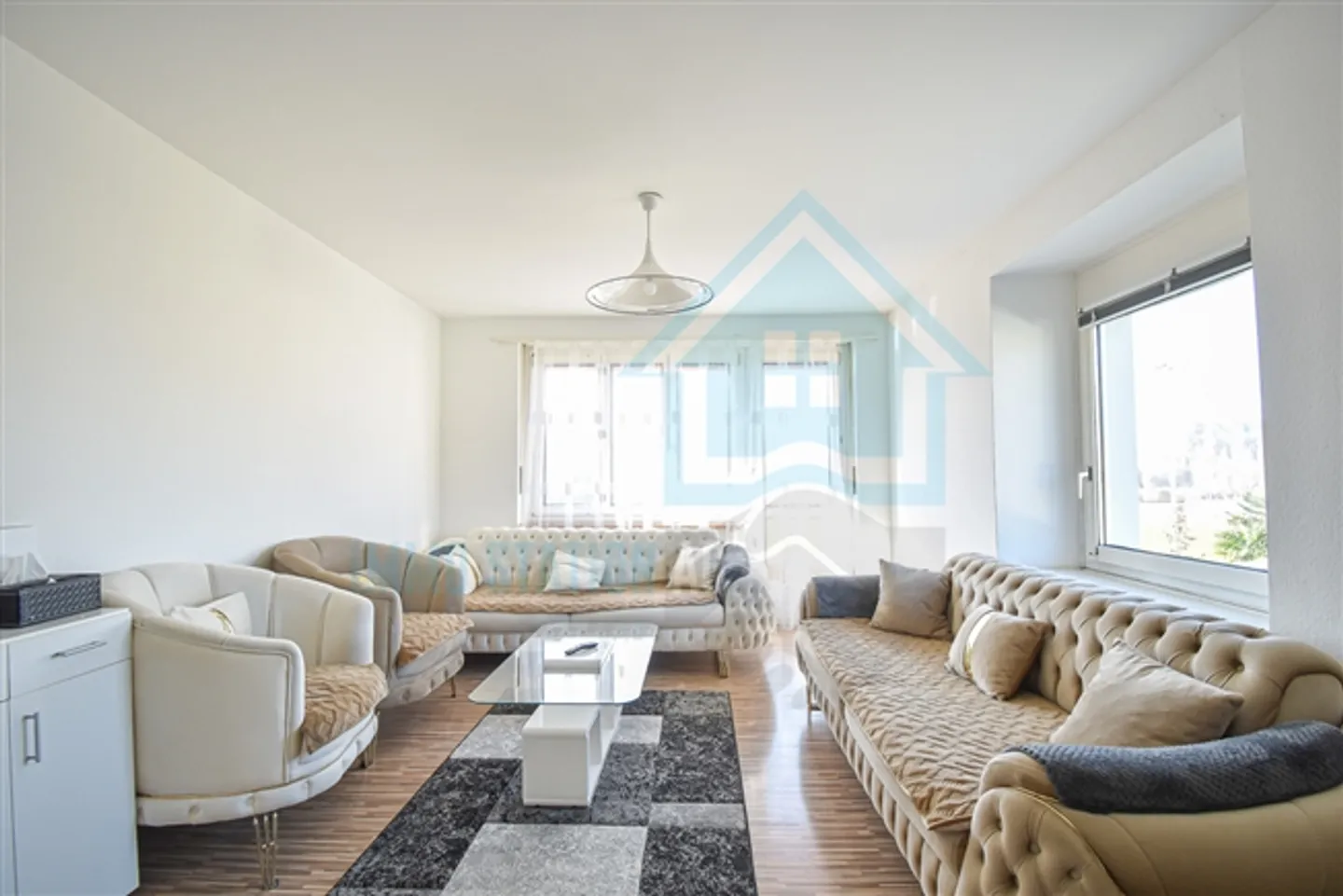 «Helle 4-Zimmer-Wohnung mit Ausbaupotenzial in Winznau SO» - Foto 1 von 11