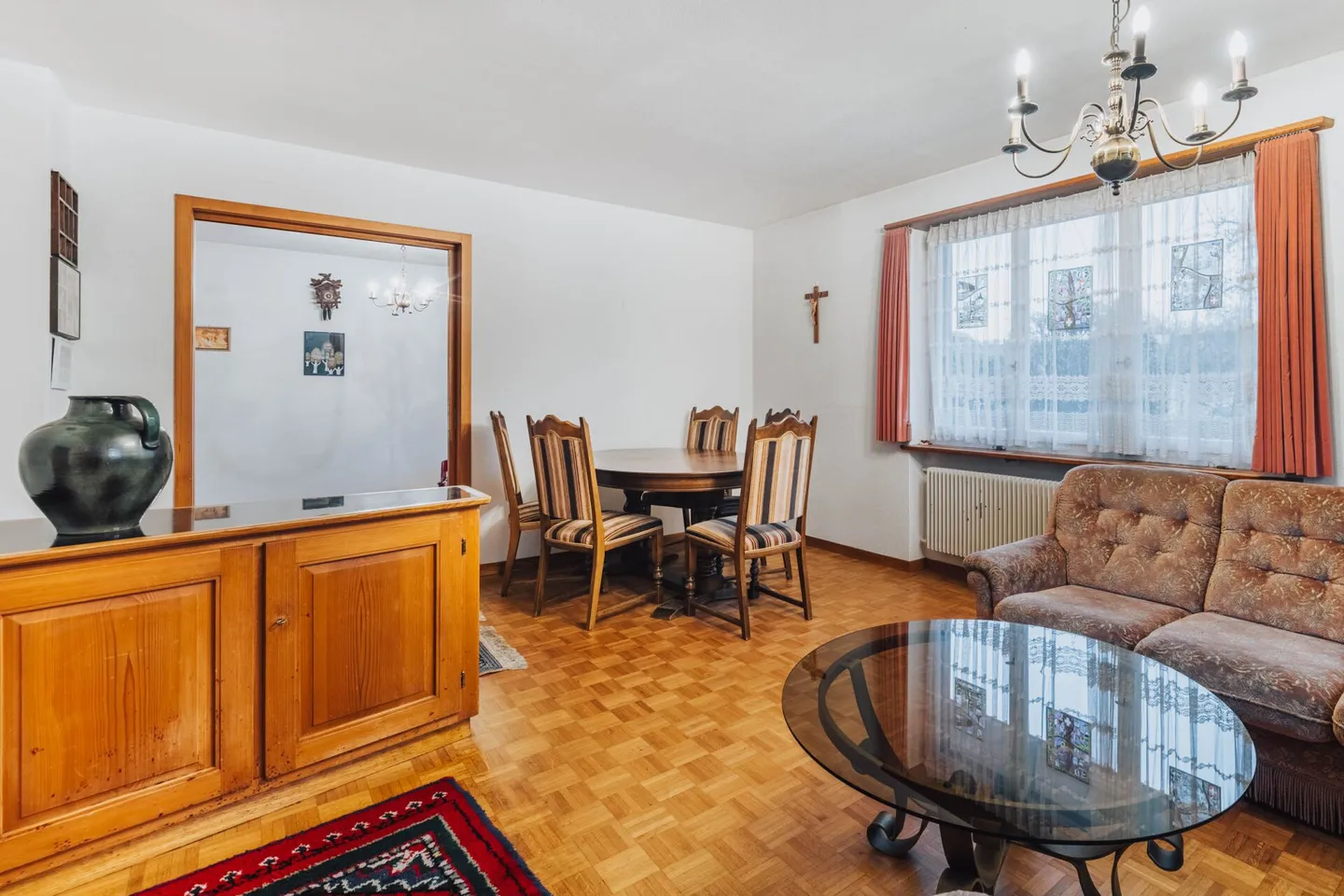 Single-family house in a child-friendly location - Photo 4 of 23