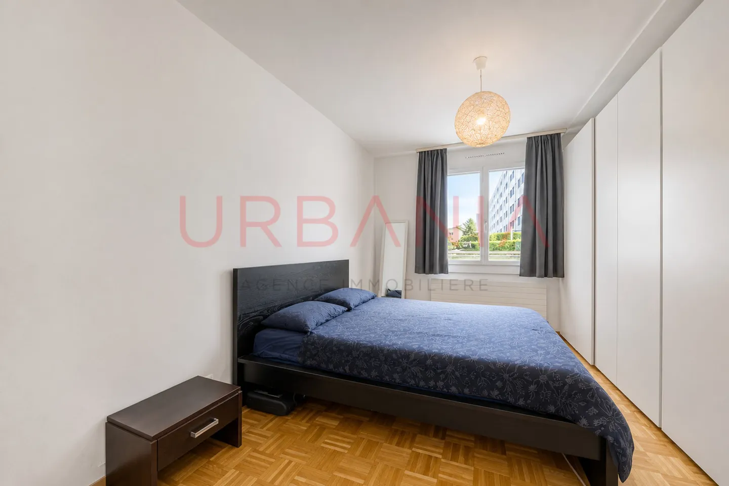 CASATAX: Geräumige 4-Zimmer-Wohnung mit Terrasse und privatem Garten - Foto 4 von 5