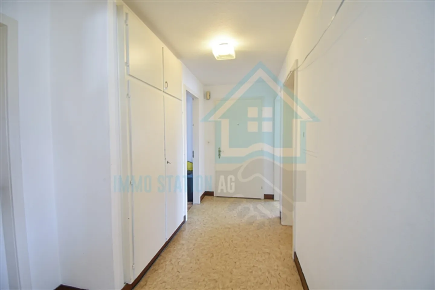 «Helle 4-Zimmer-Wohnung mit Ausbaupotenzial in Winznau SO» - Foto 8 von 11