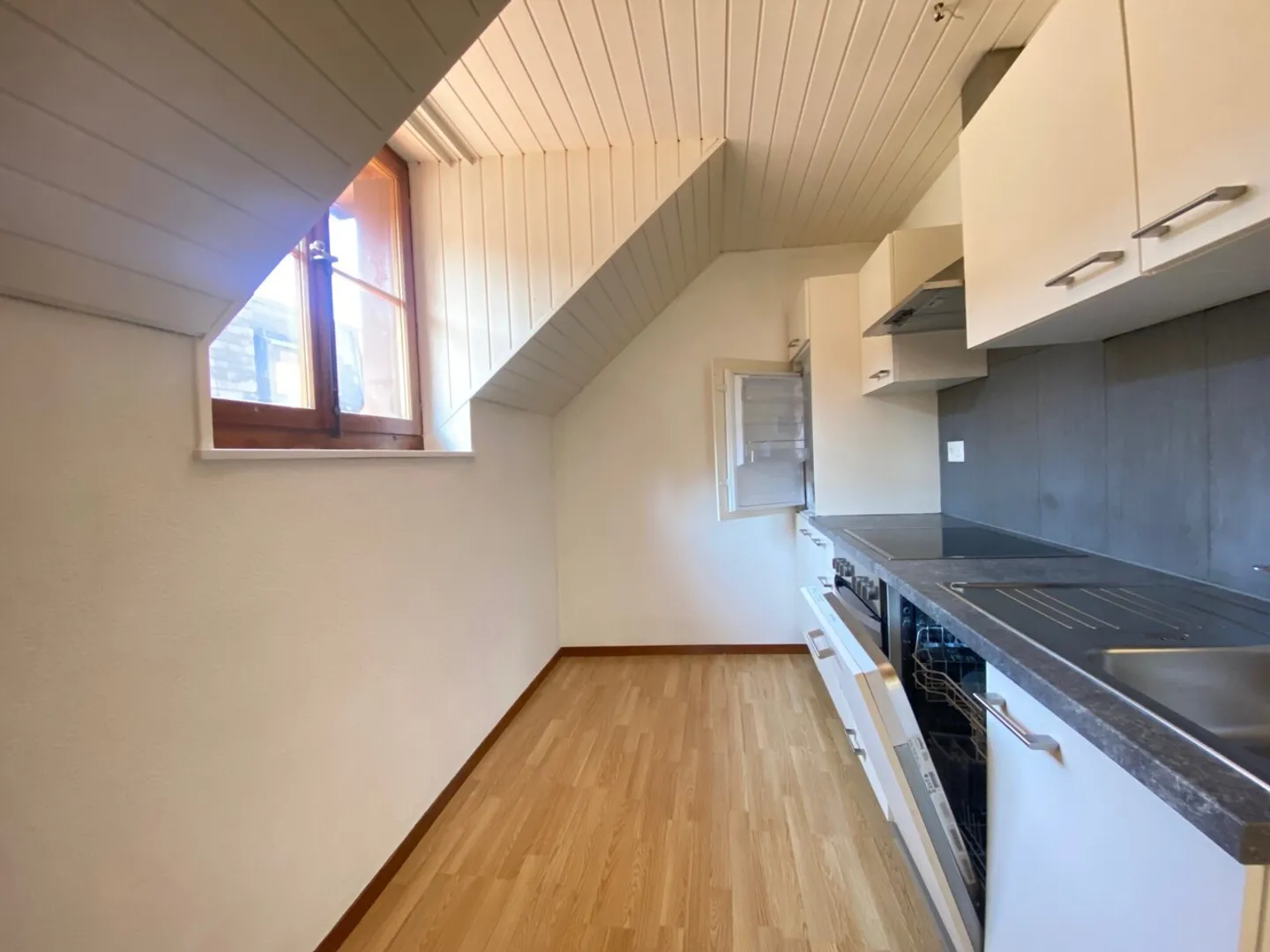 À louer : Charmant appartement de 2 pièces à Montreux - Photo 1 sur 5