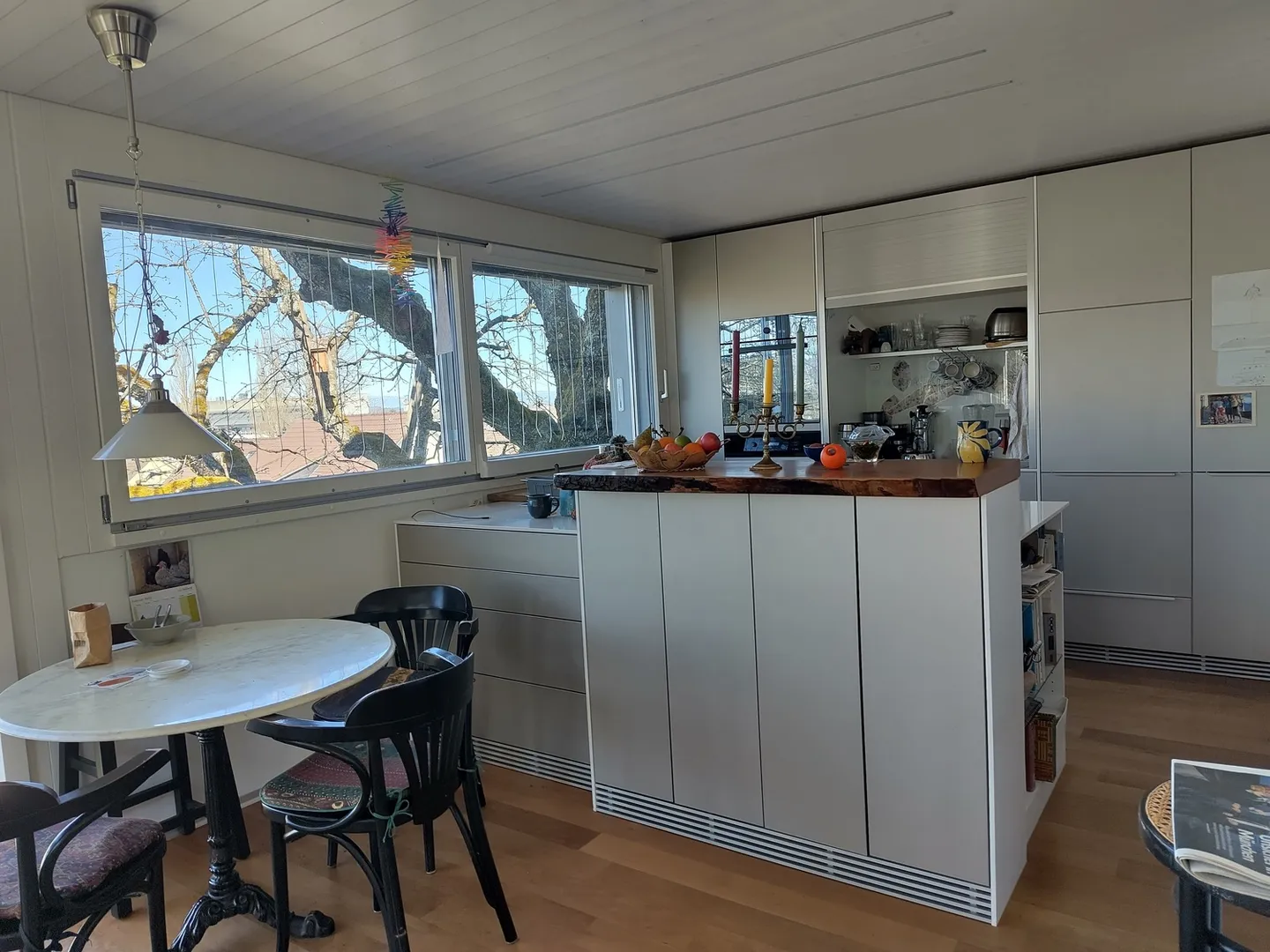 Charmantes Freistehendes Haus mit Garten - Foto 4 von 10