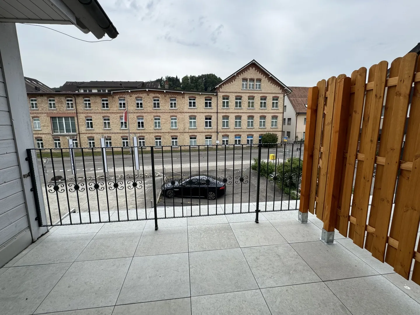 Appartement en penthouse 4 1/2 pièces - Photo 3 sur 9