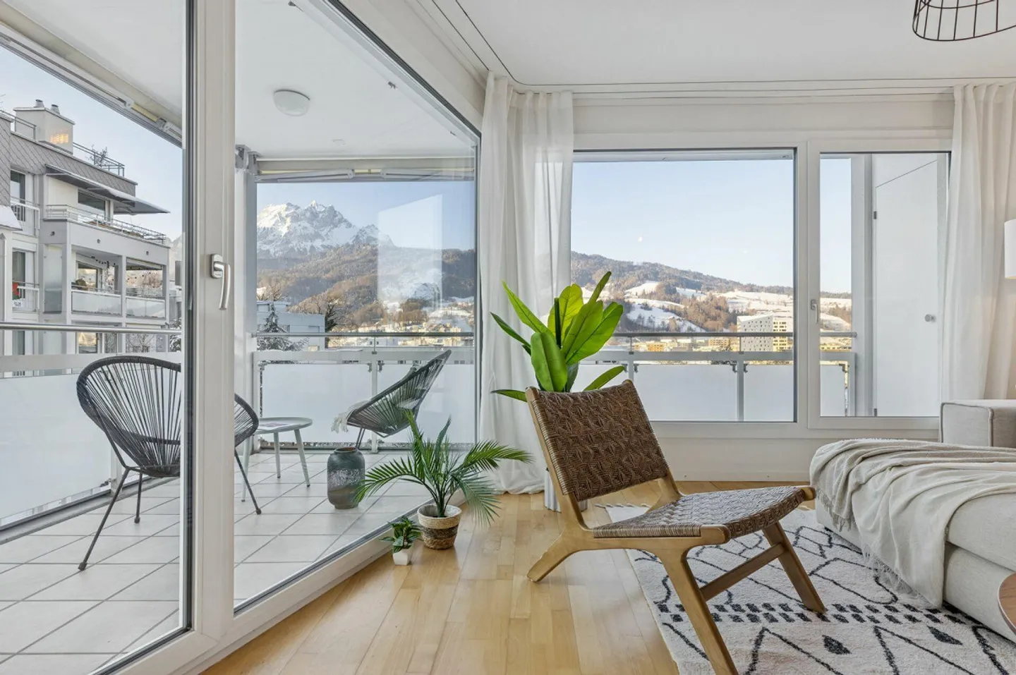 Zentrumsnahe 4.5-Zimmerwohnung mit Weitsicht - Foto 1 von 8