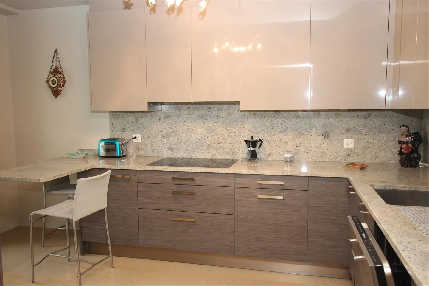Charming Apartment in Petit-Lancy - Photo 2 of 8