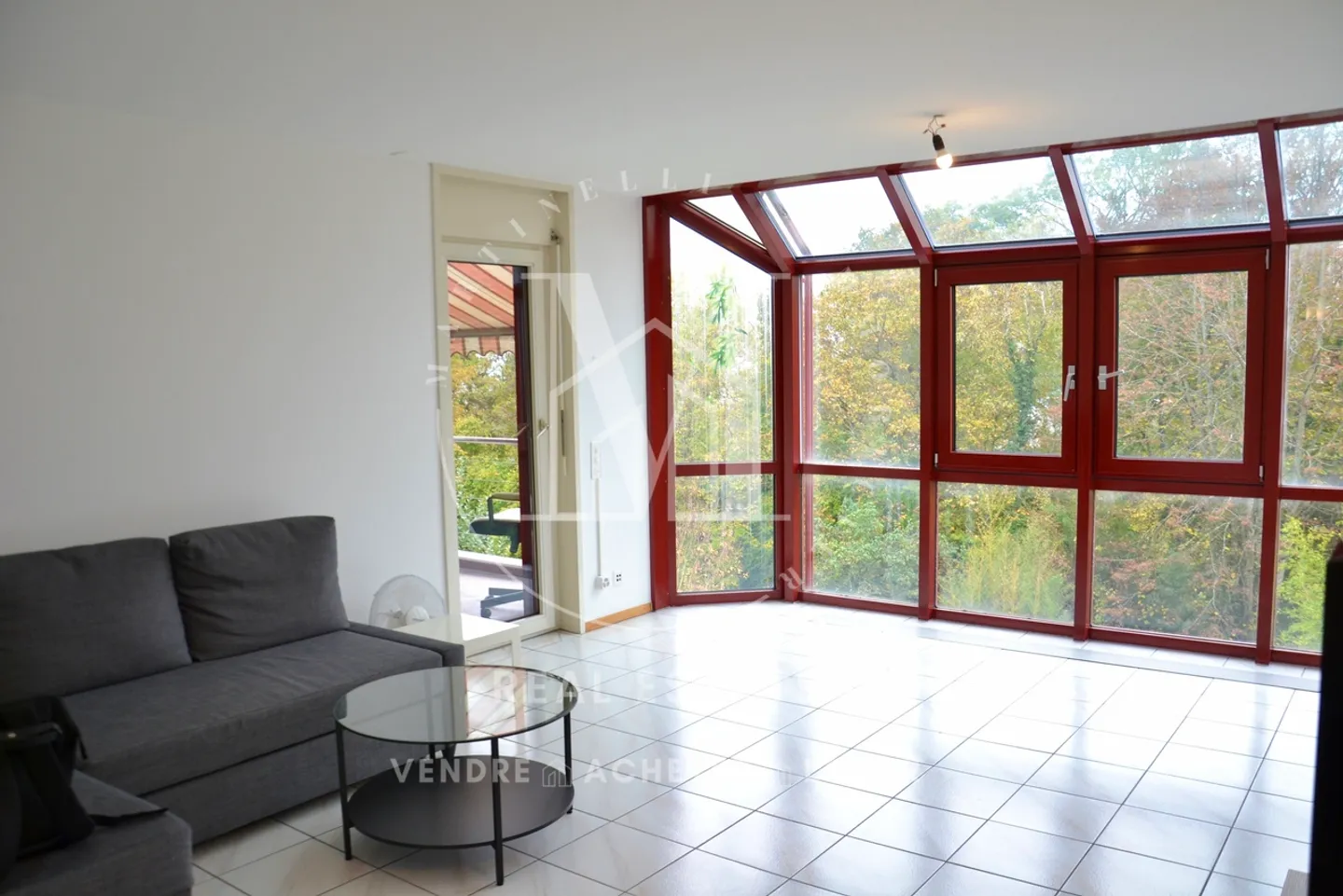 ZIMMER IN DER WG: Ihre Komfort-Oase im Herzen von Nyon - Foto 2 von 5