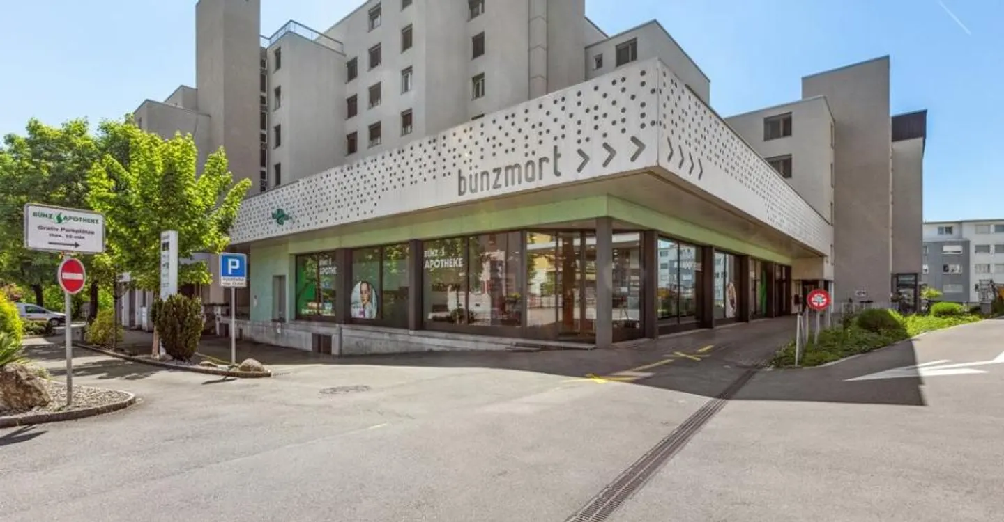 Nuovo inquilino - Spazio commerciale adatto al settore sanitario - Foto 1 di 7