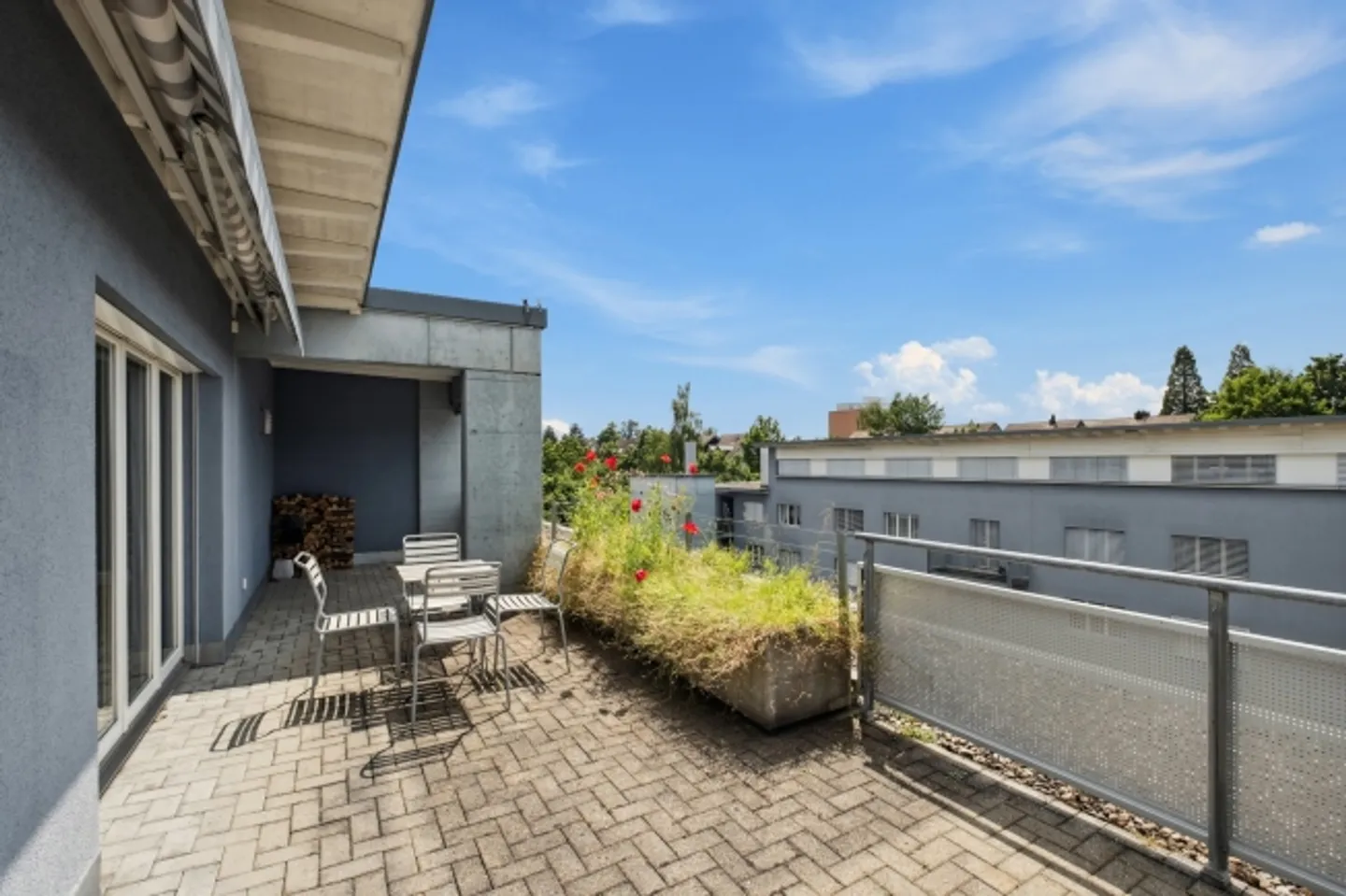 HELLER WOHNBEREICH MIT SCHWEDENOFEN ? PENTHOUSE IN BAAR - Foto 6 von 8