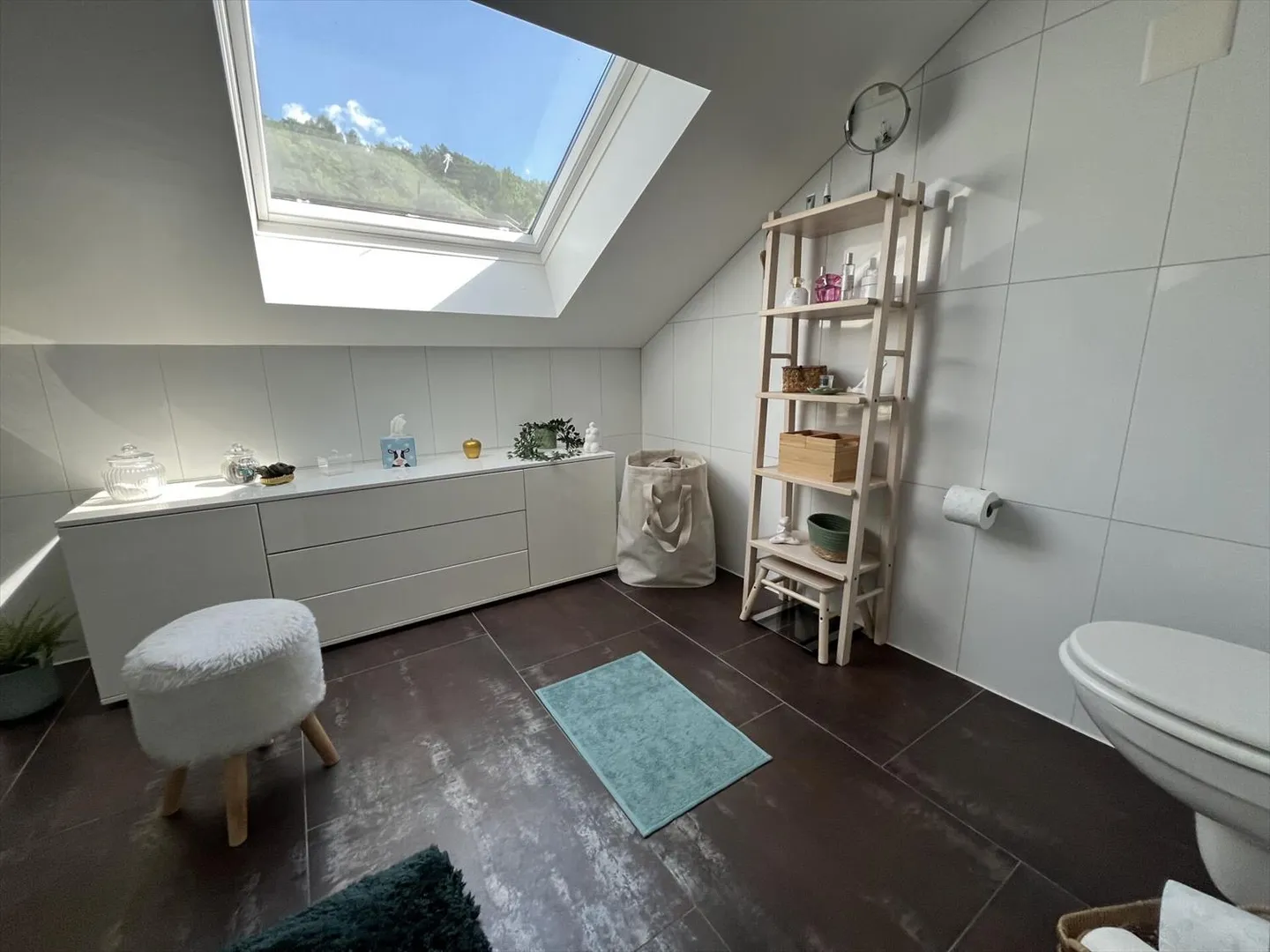 AVEC UN ENORME POTENTIEL, AU CALME - Photo 9 sur 11