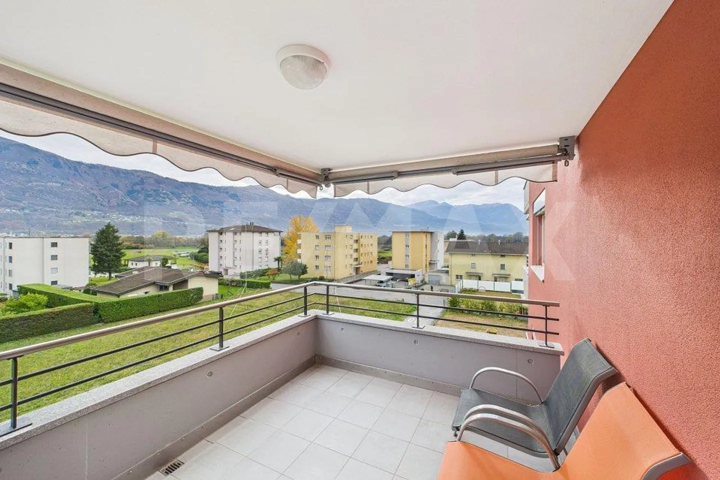 Bright and well-kept 3.5 rooms with parking - Photo 13 of 13