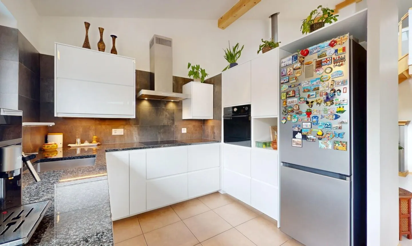 Appartamento con giardino in casa abitativa - Foto 8 di 13