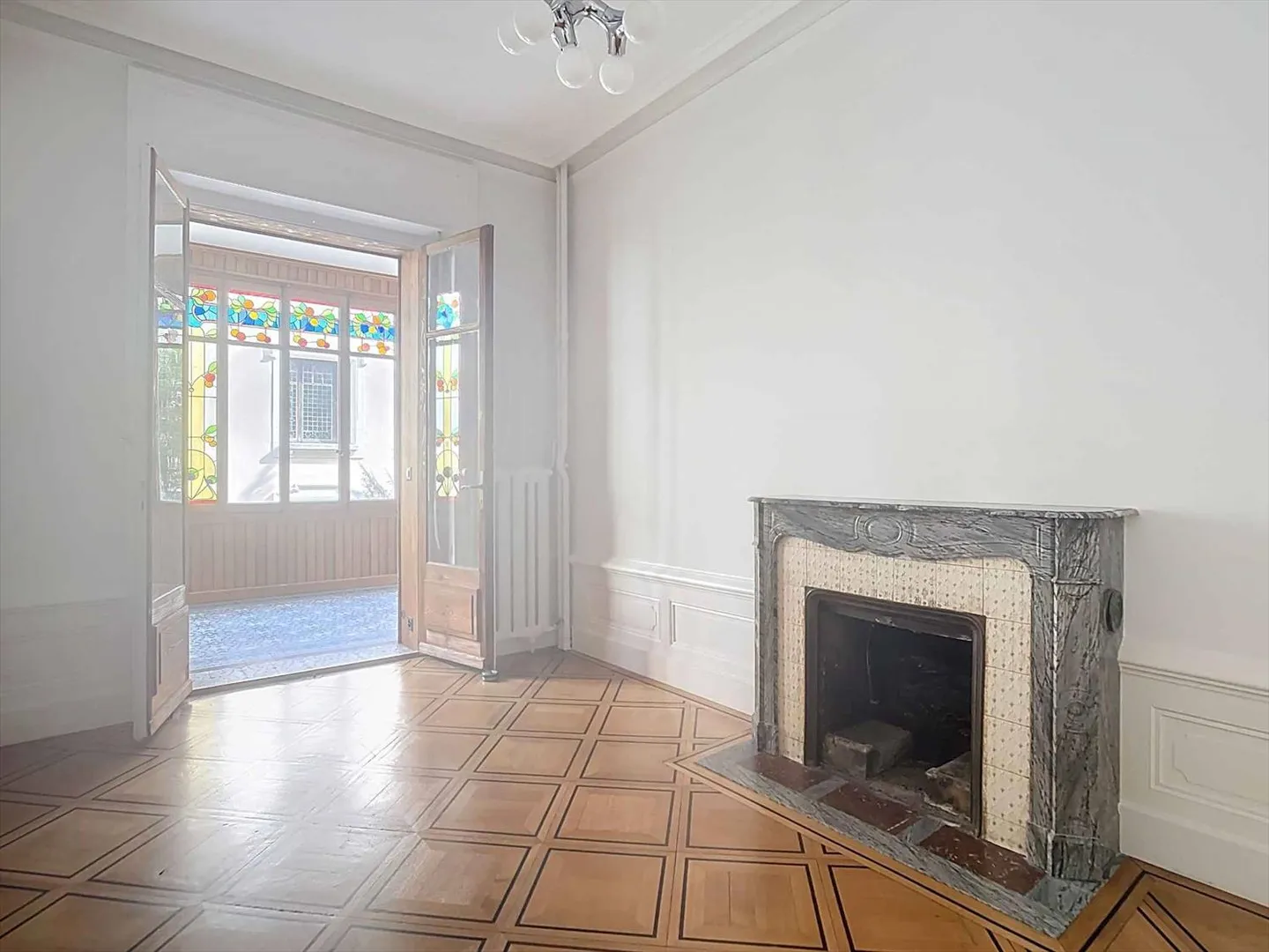 Prestigious apartment in the heart of the Florimont district - Photo 7 of 13