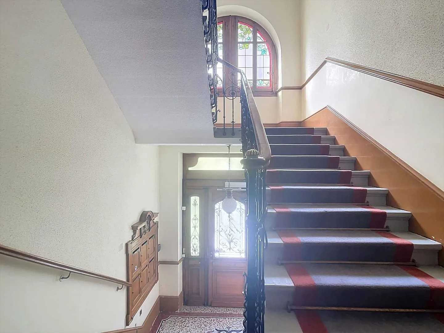 Prestigious apartment in the heart of the Florimont district - Photo 9 of 13