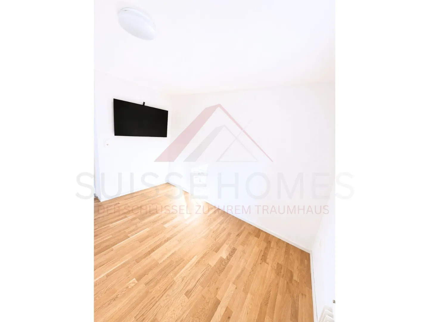 Studio 1.5 camere nuovo - compatto, tranquillo e soleggiato - Foto 1 di 4