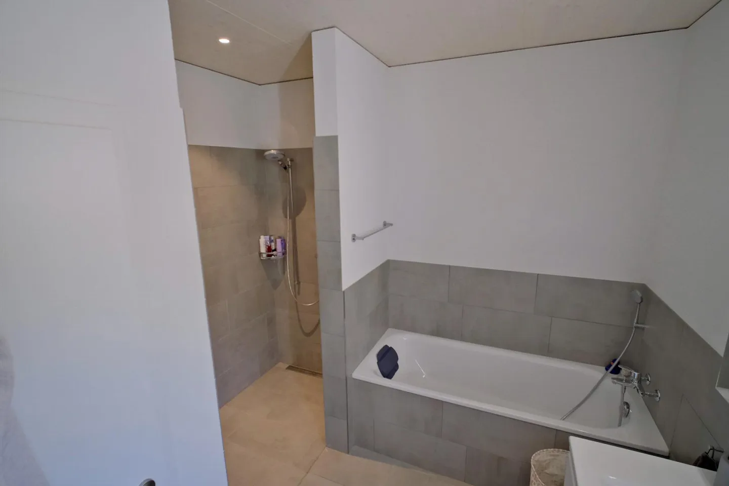 Moderne 4.5-Zimmerwohnung in Ueken - Foto 5 von 8