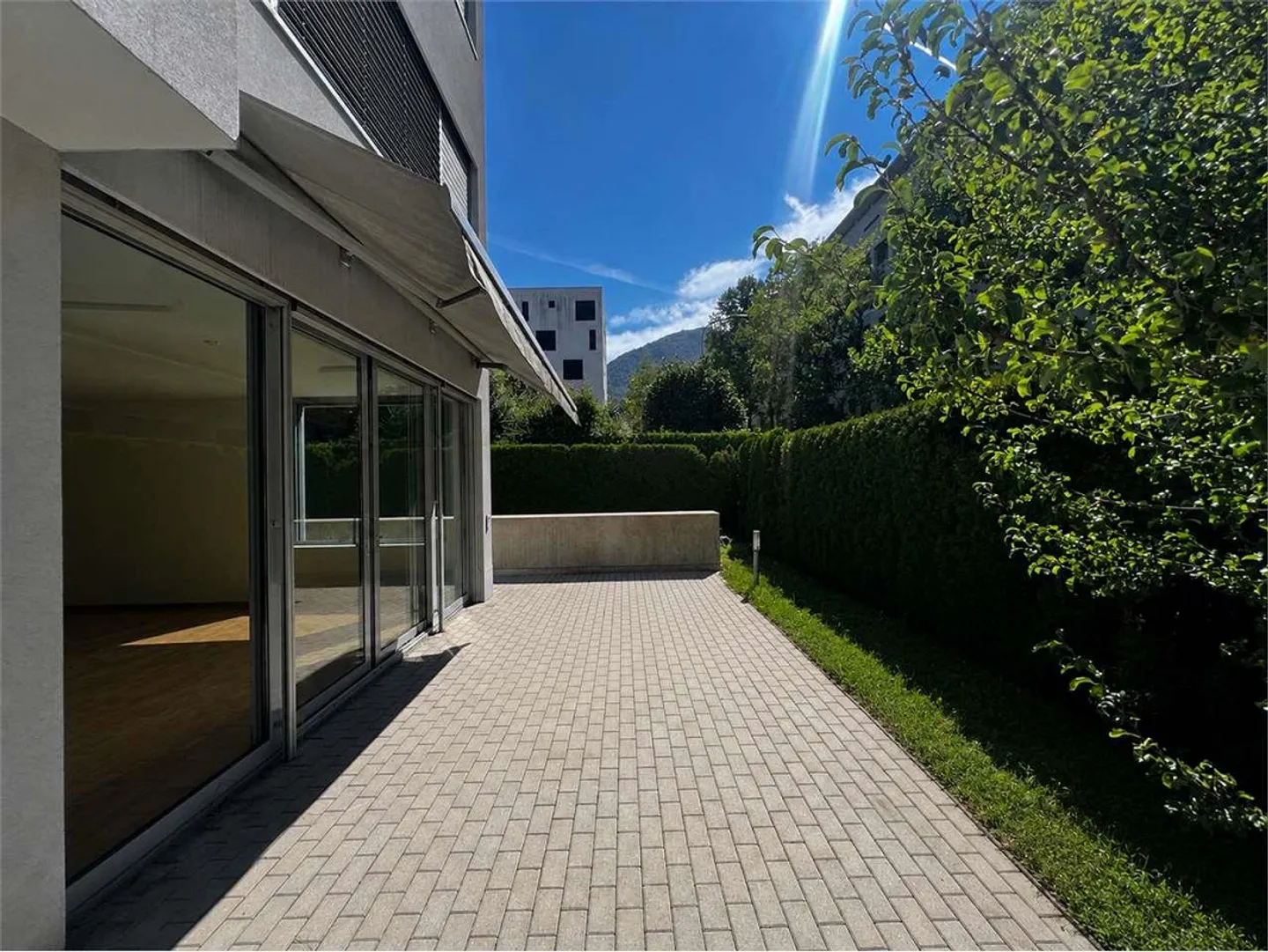Rif. 2703 Lugano in affitto ampio 2.5 locali con giardino privato - Foto 3 von 10