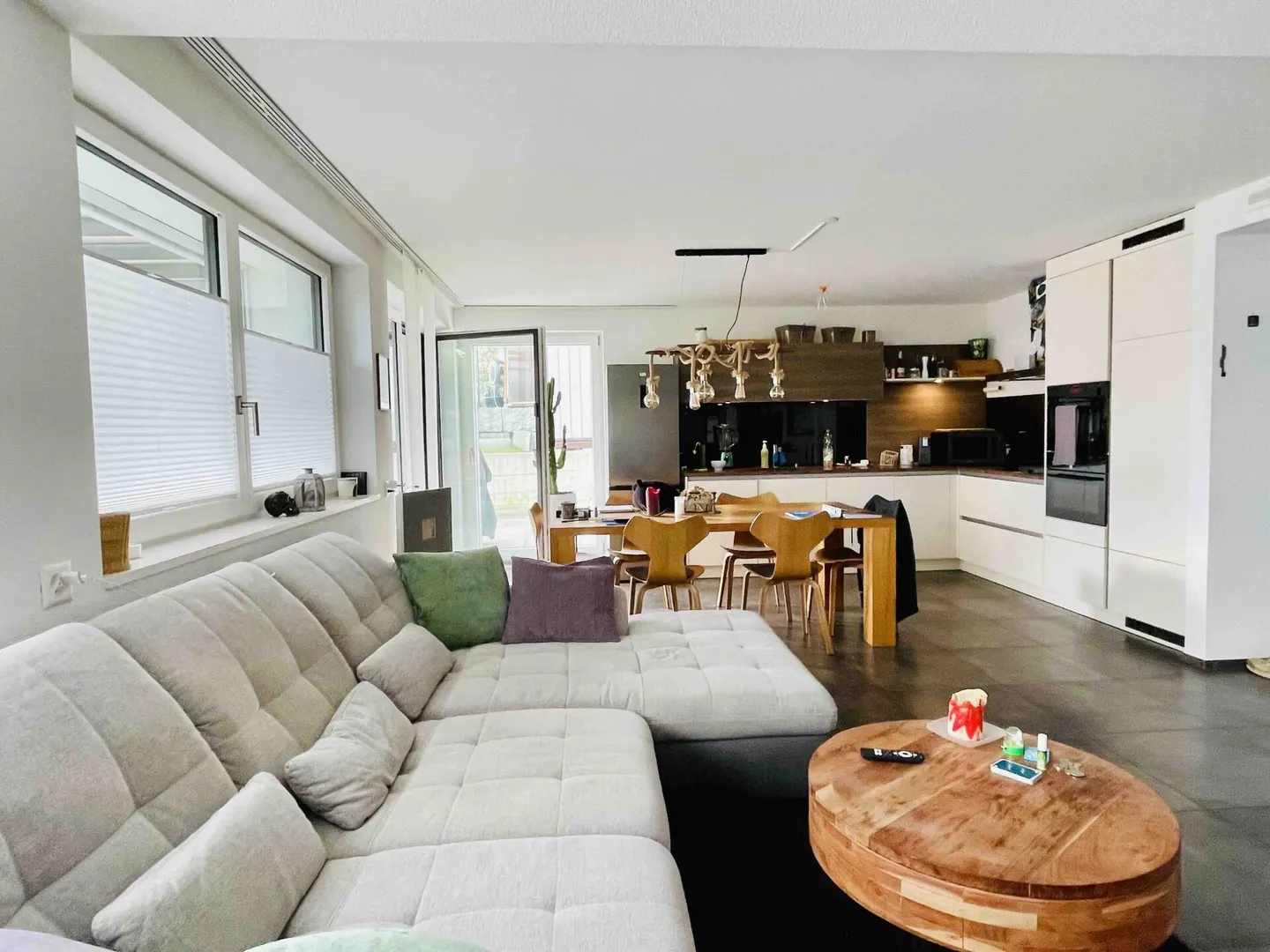 Appartamento con comfort e stile - Foto 2 di 9